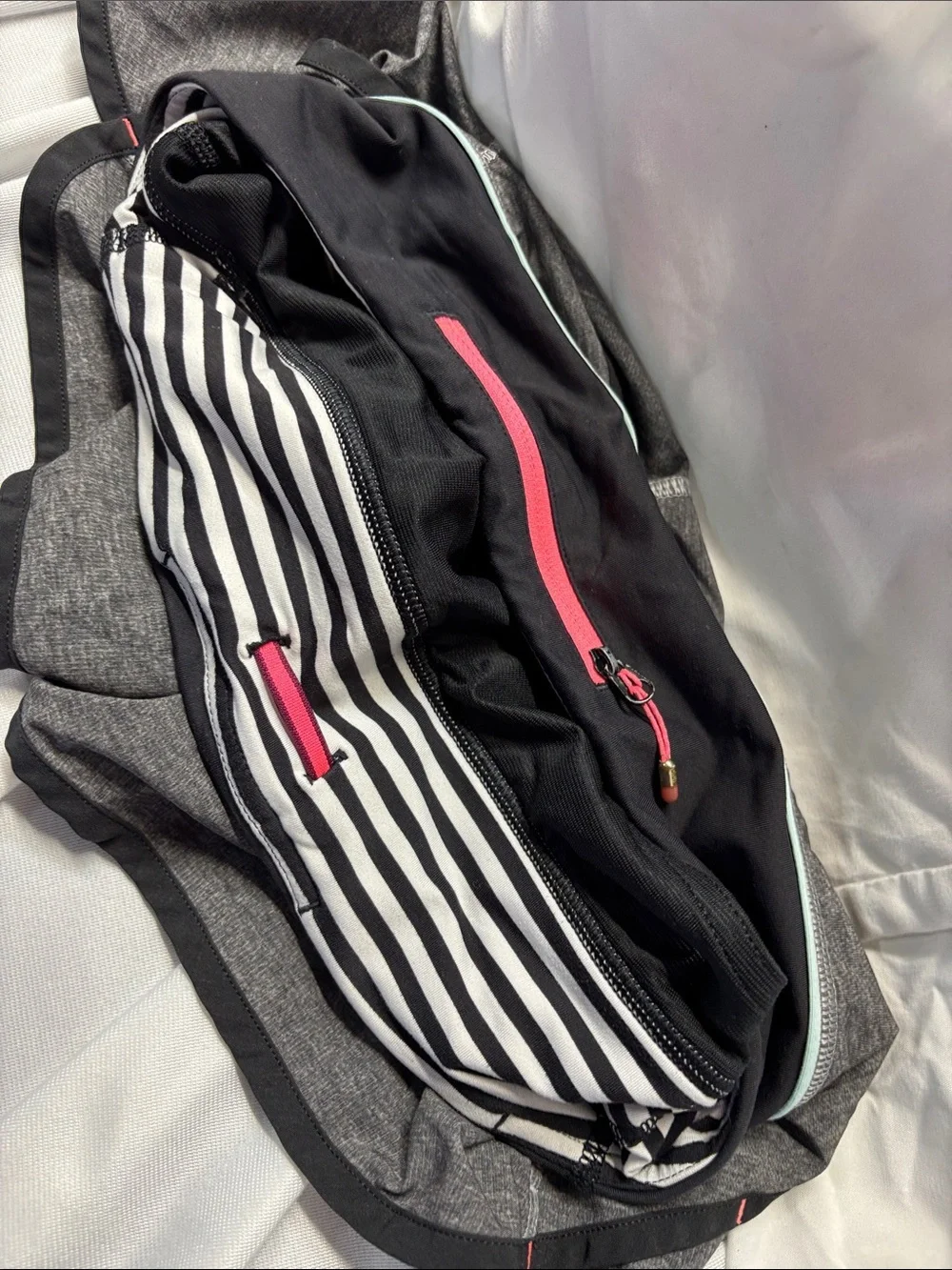 Lululemon Run Speed Up Short  Sweat-Wicking Fabric and Three-Pocket Waistband